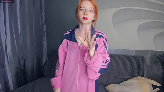 Snapshot of TarynPalek chatting on 21, 5, 2026 TarynPalek online show from 21, 5, 2026