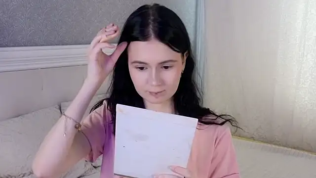 Glow hollow online show from 10, 2, 2026