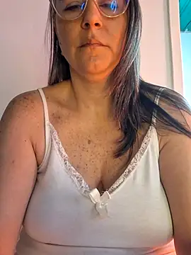Snapshot of katy_randy1 chatting on 13, 5, 2026 katy randy1 online show from 13, 5, 2026