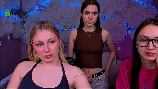 laurenmurrr online show from 9, 5, 2026