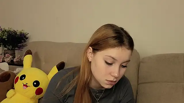 JadwigaTagliavia online show from 12, 2, 2026