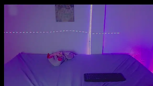 Charlothe 18 online show from 9, 3, 2026