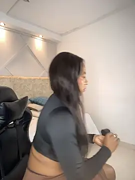 amara queen  online show from 9, 6, 2026