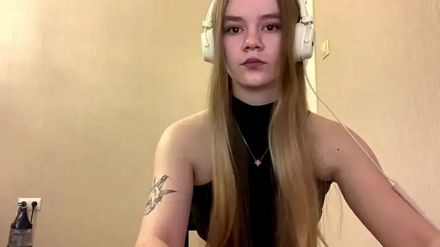 AgnesShy  online show from 4, 3, 2026