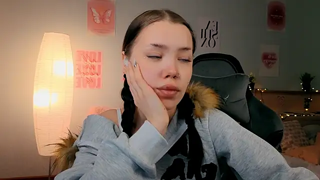 Vexnexe online show from 7, 3, 2026