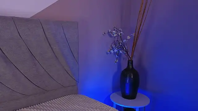 alaiaaddict online show from 31, 3, 2026