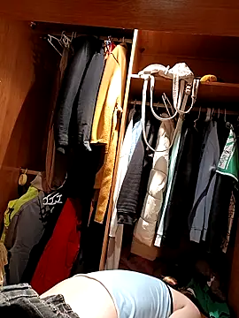 laparejaideal08 online show from 18, 4, 2026