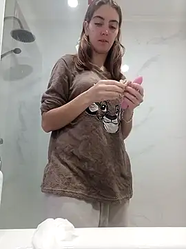 laparejaideal08 online show from 5, 2, 2026