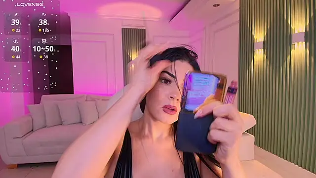 scarlett brooks online show from 22, 4, 2026
