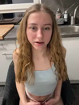 romyxxs online show from 7, 3, 2026