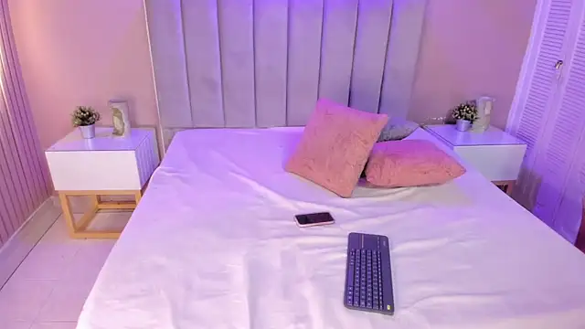  Kailythompson online show from 5, 2, 2026