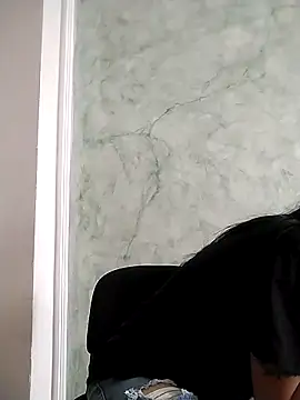 EmmaWilliamss4 online show from 5, 2, 2026