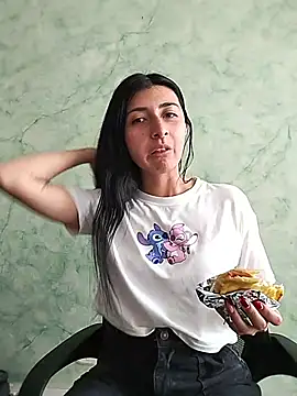 EmmaWilliamss4 online show from 17, 2, 2026