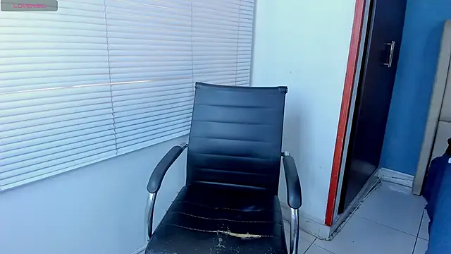 Charlothe 01 online show from 18, 4, 2026