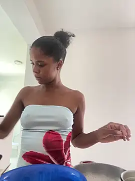 LIA PARKERR online show from 28, 2, 2026