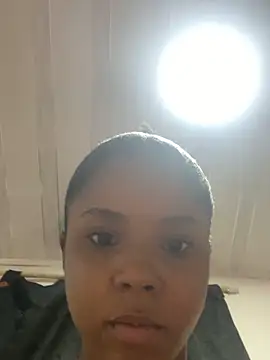 LIA PARKERR online show from 15, 2, 2026