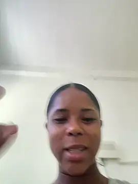 LIA PARKERR online show from 25, 5, 2026