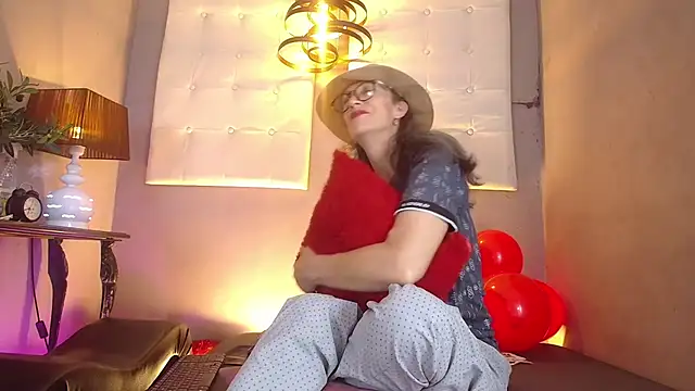 laurasofia45 online show from 7, 3, 2026