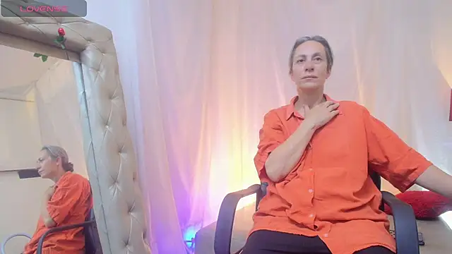 Snapshot of laurasofia45 chatting on 6, 7, 2026 laurasofia45 online show from 6, 7, 2026