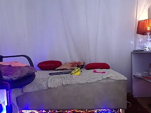 laurasofia45 online show from 29, 5, 2026