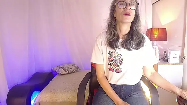 laurasofia45 online show from 31, 3, 2026