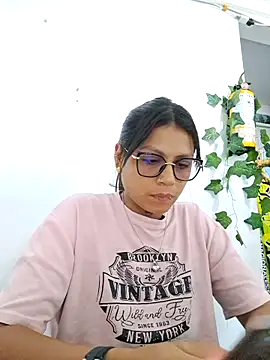 Tatianna Loove  online show from 4, 6, 2026
