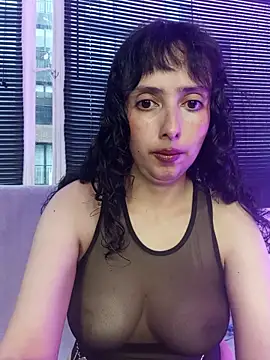 Snapshot of Eva_Err chatting on 13, 4, 2026 Eva Err online show from 13, 4, 2026