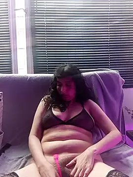 Snapshot of Eva_Err chatting on 5, 5, 2026 Eva Err online show from 5, 5, 2026
