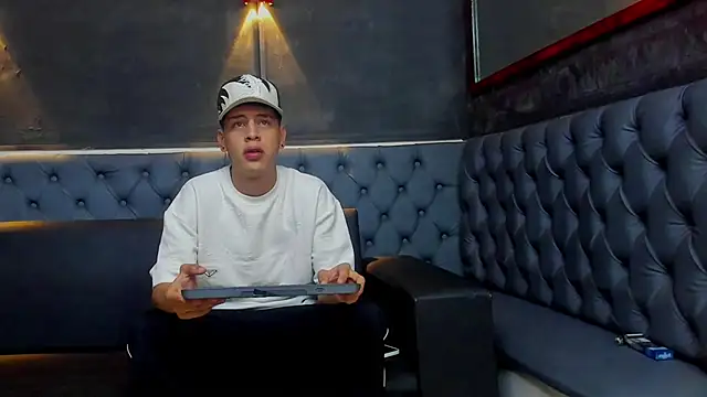 Dominic 26 online show from 11, 4, 2026