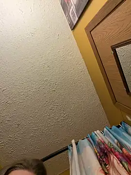 lickablelynn87 online show from 11, 2, 2026