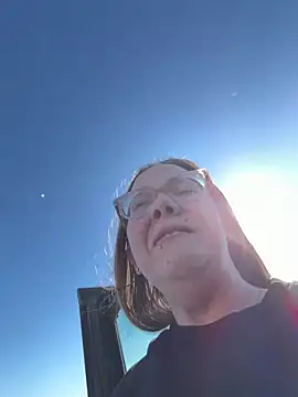 lickablelynn87 online show from 25, 2, 2026