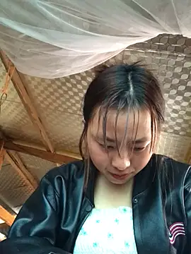 honeyyy110 online show from 12, 2, 2026