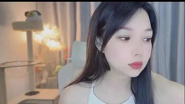 Snapshot of Yumi_yuni chatting on 7, 5, 2026 Yumi yuni online show from 7, 5, 2026