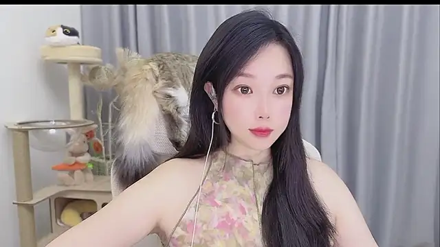 Snapshot of Yumi_yuni chatting on 23, 5, 2026 Yumi yuni online show from 23, 5, 2026