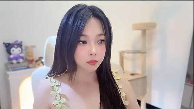Snapshot of Yumi_yuni chatting on 4, 7, 2026 Yumi yuni online show from 4, 7, 2026