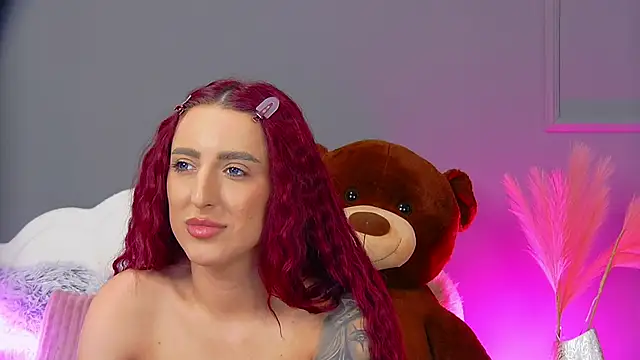 CrystalRedd online show from 7, 5, 2026