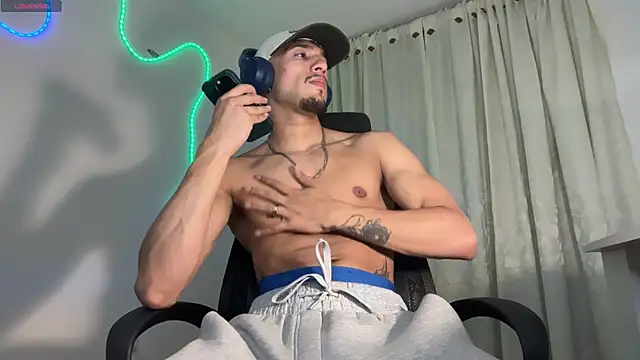 rafael stone11 online show from 15, 4, 2026