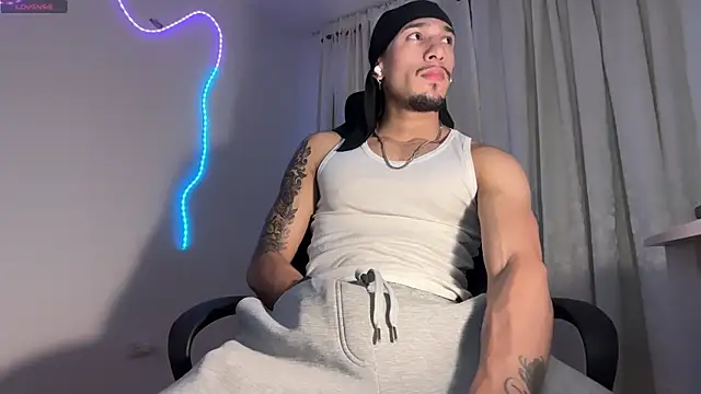 rafael stone11 online show from 22, 4, 2026