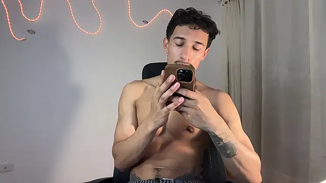 rafael stone11 online show from 24, 2, 2026