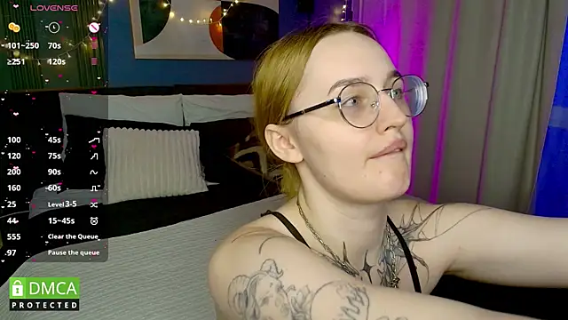 Snapshot of AdeLuna chatting on 26, 5, 2026 AdeLuna online show from 26, 5, 2026