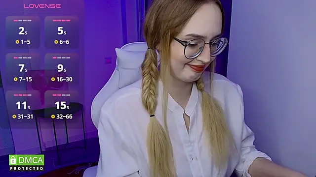 AdeLuna online show from 18, 2, 2026