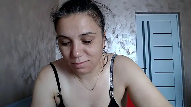 Snapshot of LorraGrey chatting on 6, 7, 2026 LorraGrey online show from 6, 7, 2026