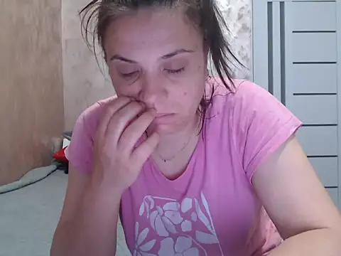 Snapshot of LorraGrey chatting on 14, 5, 2026 LorraGrey online show from 14, 5, 2026