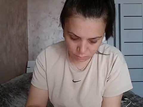 Snapshot of LorraGrey chatting on 13, 5, 2026 LorraGrey online show from 13, 5, 2026