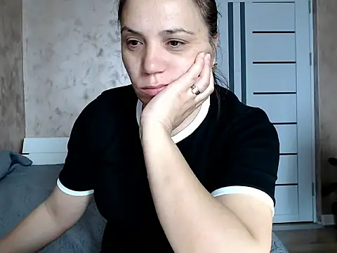 LorraGrey online show from 22, 4, 2026