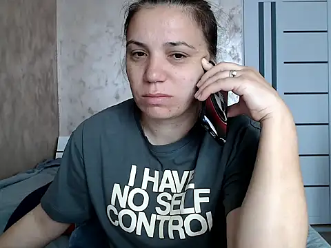 Snapshot of LorraGrey chatting on 8, 5, 2026 LorraGrey online show from 8, 5, 2026