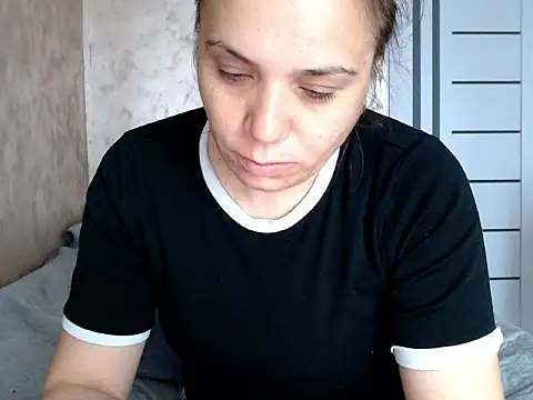 Snapshot of LorraGrey chatting on 20, 5, 2026 LorraGrey online show from 20, 5, 2026