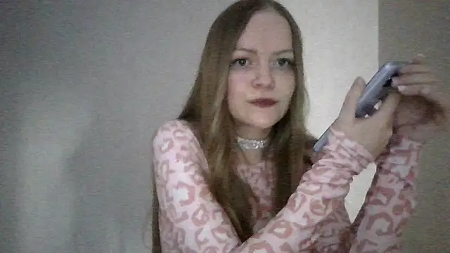 MollyLiveq online show from 10, 3, 2026