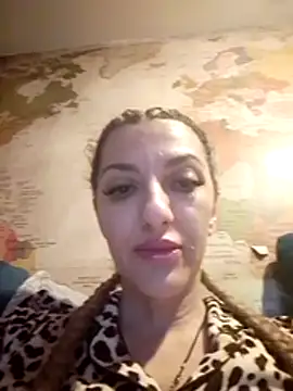 LannaQuinn online show from 1, 2, 2026