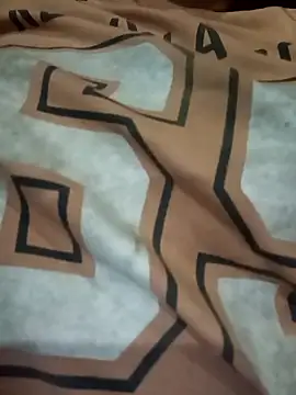 hot-luna- online show from 17, 4, 2026